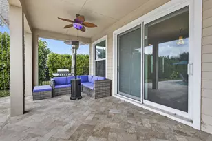 929 Sterling Pine Pl, The Acreage, FL 33470 - Photo 31