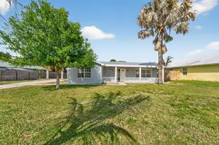 9035 SE Athena St, Hobe Sound, FL 33455 - Photo 1