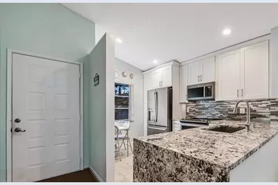 6235 Kings Gate Circle, Delray Beach, FL 33484 - Photo 13