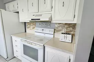 4209 Waverly Dr, West Palm Beach, FL 33407 - Photo 13