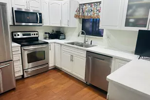 7801 SW 8th St, North Lauderdale, FL 33068 - Photo 9