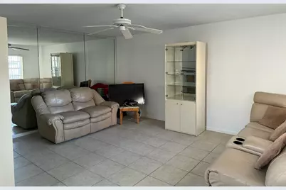 468 Capri J, Delray Beach, FL 33484 - Photo 5