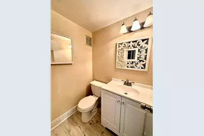 39 Waltham B, West Palm Beach, FL 33417 - Photo 5