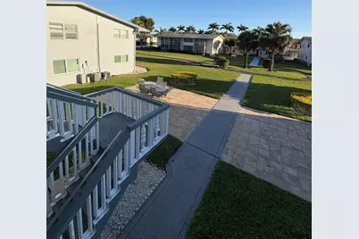 39 Waltham B, West Palm Beach, FL 33417 - Photo 15