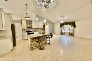 125 SW Donna Terrace, Port Saint Lucie, FL 34984 - Photo 9