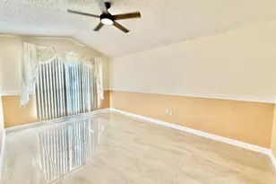 125 SW Donna Terrace, Port Saint Lucie, FL 34984 - Photo 15