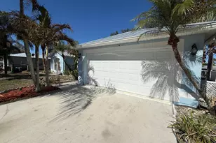 125 SW Donna Terrace, Port Saint Lucie, FL 34984 - Photo 3