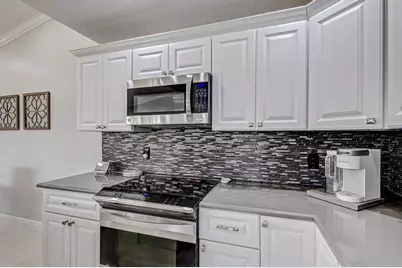 17 Selby Lane, Palm Beach Gardens, FL 33418 - Photo 25