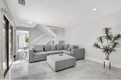 355 Prestwick Circle #4, Palm Beach Gardens, FL 33418 - Photo 15