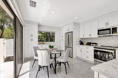 355 Prestwick Circle #4, Palm Beach Gardens, FL 33418 - Photo 19