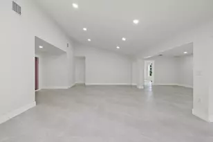 7718 San Mateo Dr E, Boca Raton, FL 33433 - Photo 19