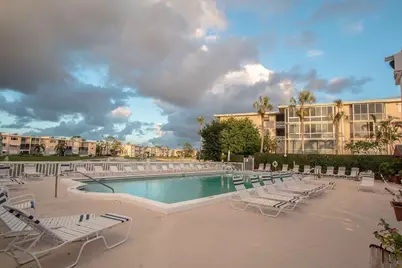 2562 N Garden Drive N #308, Lake Worth, FL 33461 - Photo 17