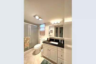 2562 N Garden Drive N #308, Lake Worth, FL 33461 - Photo 9