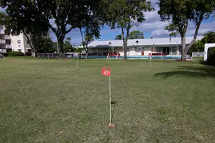 2562 N Garden Dr N, Lake Worth, FL 33461 - Photo 23