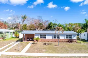 131 SE Lucero Dr, Port Saint Lucie, FL 34983 - Photo 3