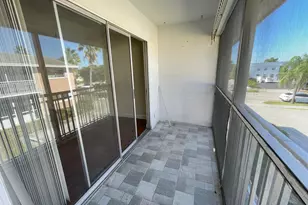 1501 Crescent Cir, Lake Park, FL 33403 - Photo 9