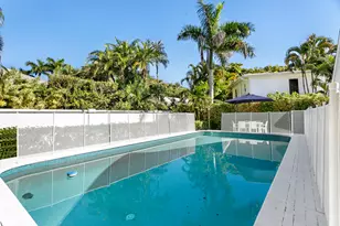 211 Miraflores Dr, Palm Beach, FL 33480 - Photo 23