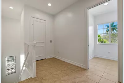 359 Chambord Terrace, Palm Beach Gardens, FL 33410 - Photo 7