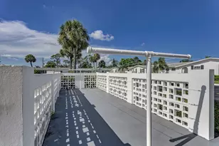 2960 Ashley Dr E, West Palm Beach, FL 33415 - Photo 33