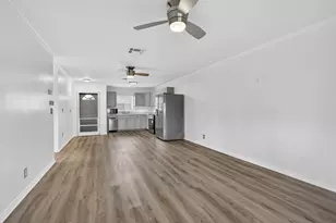 2960 Ashley Dr E, West Palm Beach, FL 33415 - Photo 7