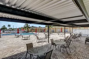 2960 Ashley Dr E, West Palm Beach, FL 33415 - Photo 37