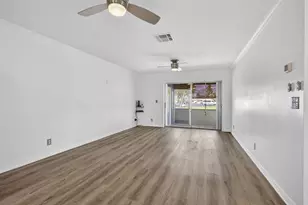 2960 Ashley Dr E, West Palm Beach, FL 33415 - Photo 5