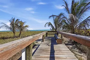 3206 S Lakeview Cir, Hutchinson Island, FL 34949 - Photo 5