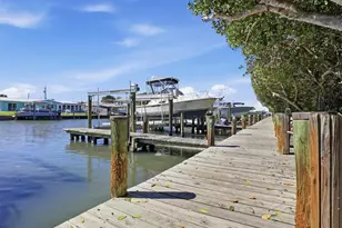 3206 S Lakeview Cir, Hutchinson Island, FL 34949 - Photo 1