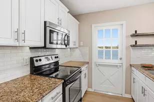 3206 S Lakeview Cir, Hutchinson Island, FL 34949 - Photo 25