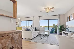 3206 S Lakeview Cir, Hutchinson Island, FL 34949 - Photo 9