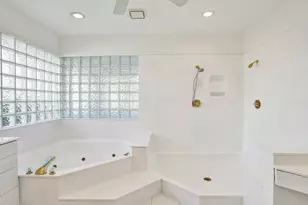 807 Coventry St, Boca Raton, FL 33487 - Photo 59