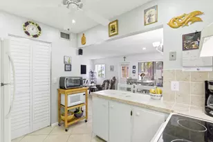 331 Knotty Pine Cir, Greenacres, FL 33463 - Photo 21