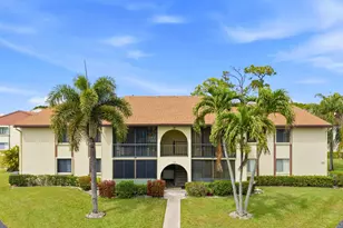 331 Knotty Pine Cir, Greenacres, FL 33463 - Photo 3