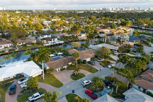 2200 NE 15th Terrace NE, Wilton Manors, FL 33305 - Photo 3