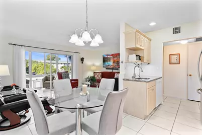 5180 E Sabal Palm Boulevard #234, Tamarac, FL 33319 - Photo 9