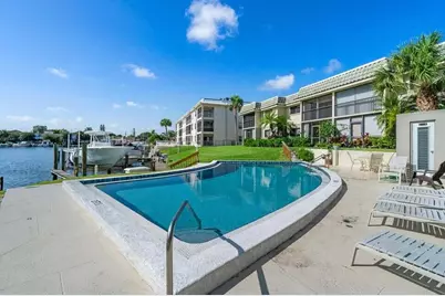 714 Northlake Court #208, North Palm Beach, FL 33408 - Photo 3