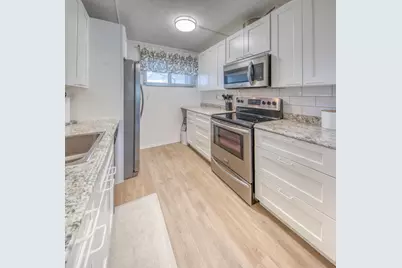 2566 Garden Drive S #307, Lake Worth, FL 33461 - Photo 3