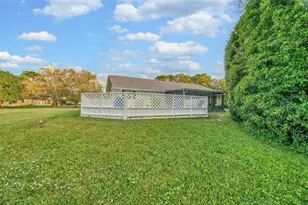 8690 Shadylake Ln, Fort Pierce, FL 34947 - Photo 33