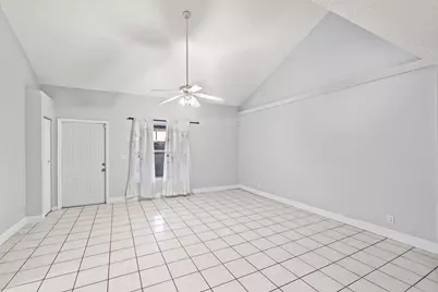 13916 Folkestone Circle, Wellington, FL 33414 - Photo 9