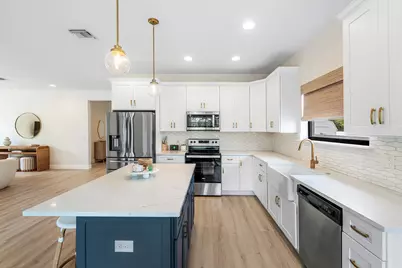 7606 S Olive Avenue, West Palm Beach, FL 33405 - Photo 9