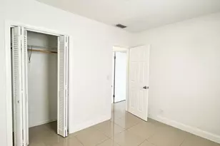 67 Tortuga Rd, Palm Springs, FL 33461 - Photo 13