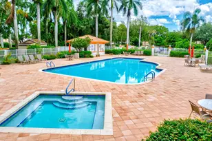 9848 Crescent View Dr S, Boynton Beach, FL 33437 - Photo 43