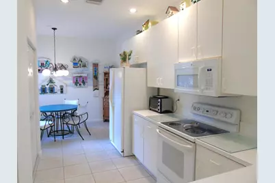 9848 Crescent View Drive S, Boynton Beach, FL 33437 - Photo 5