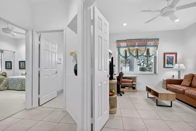 9848 Crescent View Drive S, Boynton Beach, FL 33437 - Photo 11