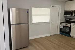 725 Nathan Hale Rd, West Palm Beach, FL 33405 - Photo 9