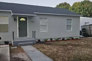 725 Nathan Hale Rd, West Palm Beach, FL 33405 - Photo 1