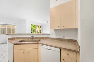 1805 N Flagler Dr, West Palm Beach, FL 33407 - Photo 9