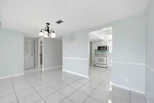 18081 SE Country Club Dr, Jupiter, FL 33469 - Photo 9