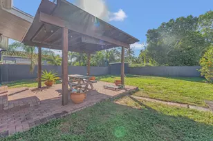 818 Kaye St, West Palm Beach, FL 33405 - Photo 13