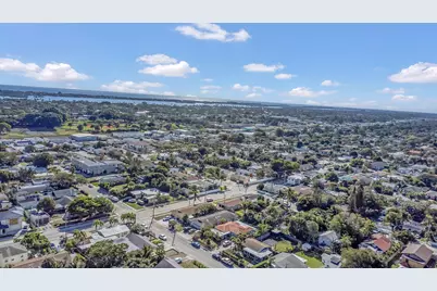 818 Kaye Street, West Palm Beach, FL 33405 - Photo 21